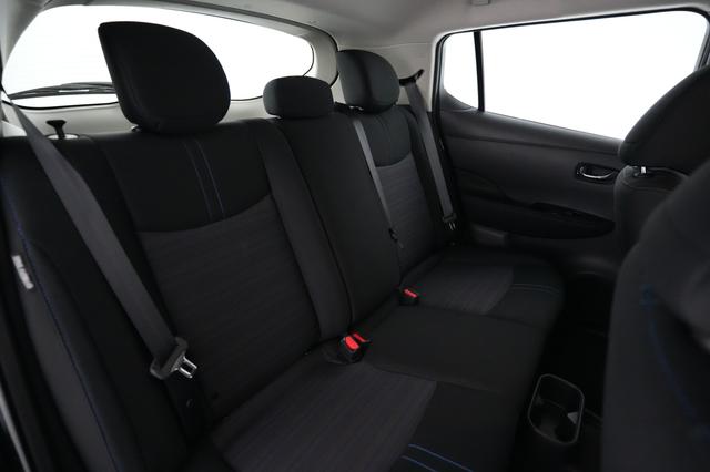 2024 Nissan LEAF — photo 4 of 23
