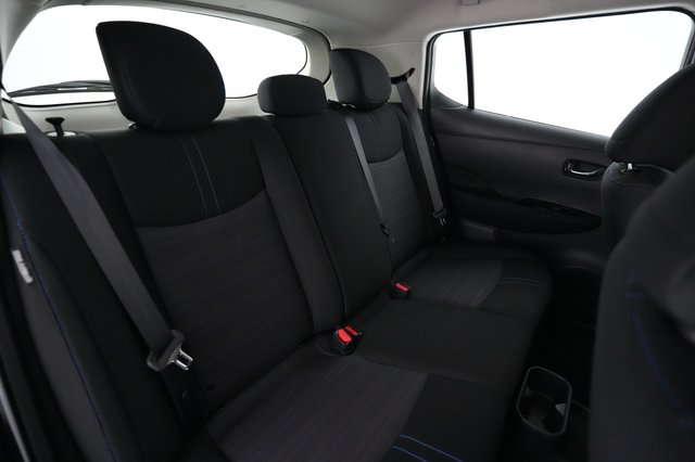 2024 Nissan LEAF — photo 4 of 23