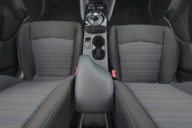 2024 Nissan LEAF — photo 20 of 23