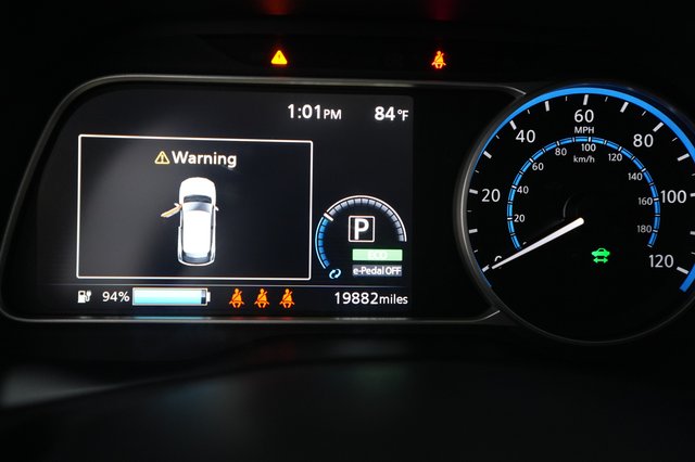 2024 Nissan LEAF — photo 5 of 22