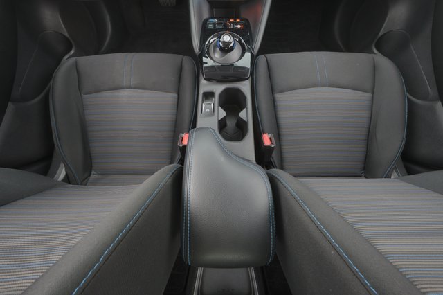 2024 Nissan LEAF — photo 19 of 21