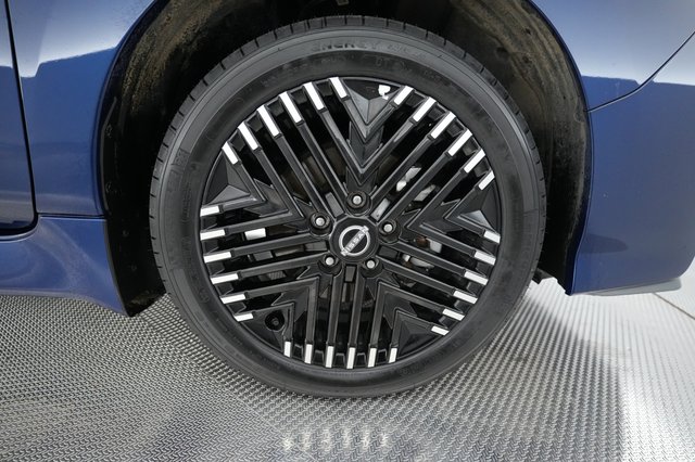 2024 Nissan LEAF — photo 14 of 21