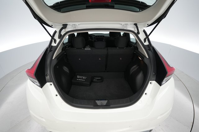 2024 Nissan LEAF — photo 6 of 20
