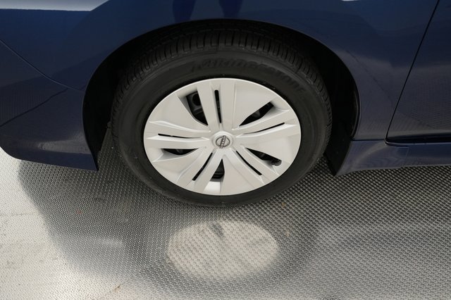 2025 Nissan LEAF — photo 14 of 18