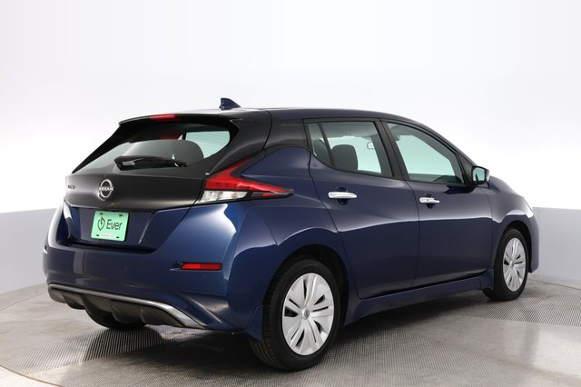 2025 Nissan LEAF — photo 2 of 22