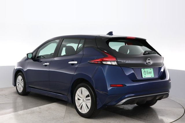 2025 Nissan LEAF — photo 13 of 22