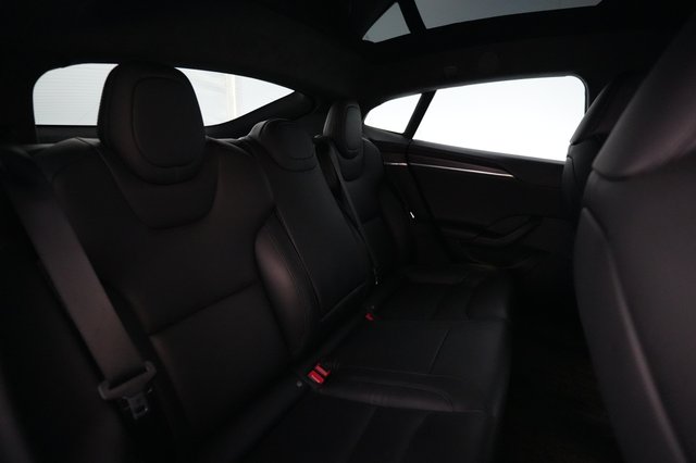 2022 Tesla Model S — photo 4 of 23