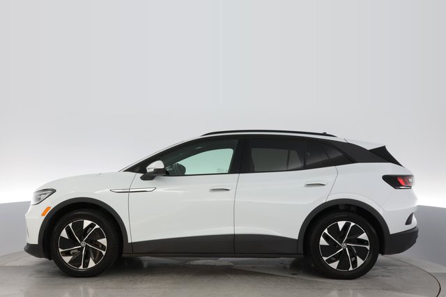 2022 Volkswagen ID.4 — photo 12 of 20