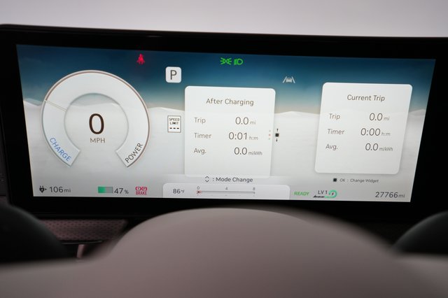2023 Genesis GV60 — photo 5 of 19