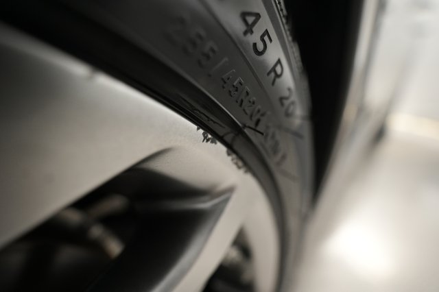 2023 Genesis GV60 — photo 26 of 37