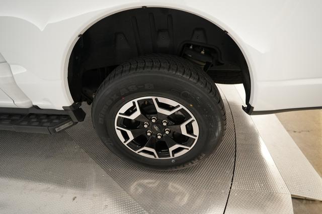 2023 Ford F-150 Lightning — photo 9 of 15