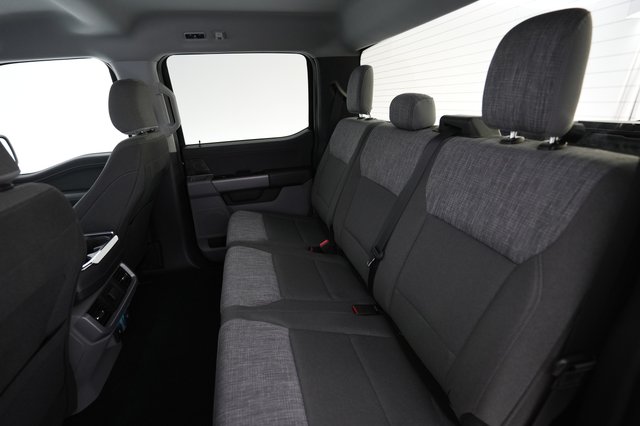 2023 Ford F-150 Lightning — photo 13 of 15