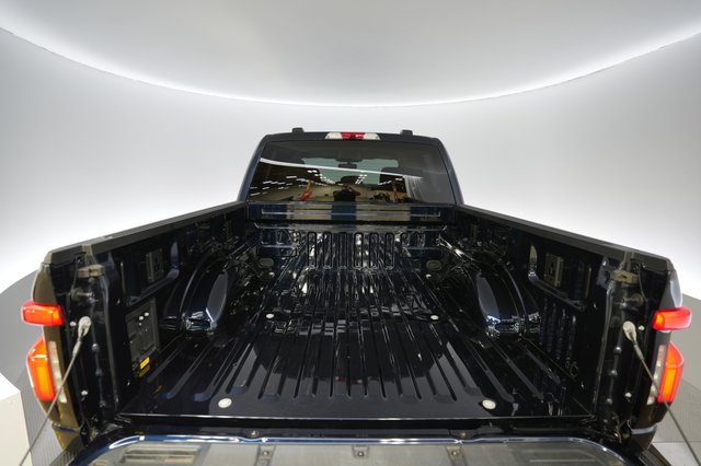 2023 Ford F-150 Lightning — photo 6 of 15
