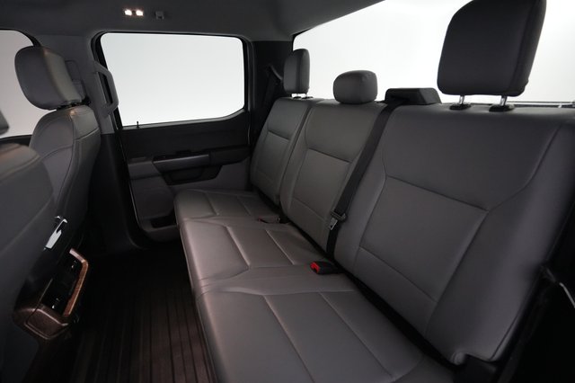 2023 Ford F-150 Lightning — photo 13 of 18
