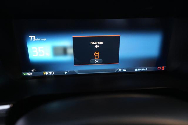 2023 Ford F-150 Lightning — photo 5 of 18