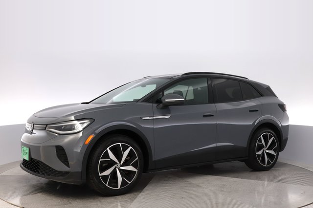 2023 Volkswagen ID.4 — photo 14 of 23