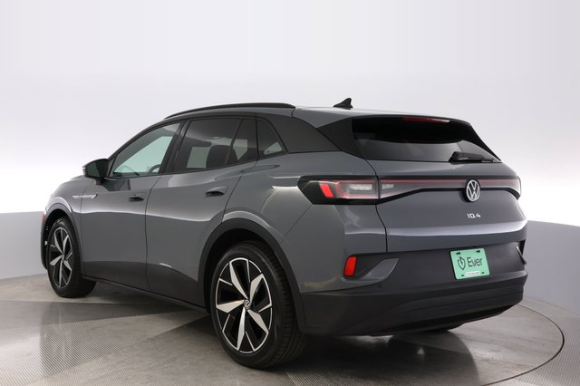 2023 Volkswagen ID.4 — photo 13 of 23