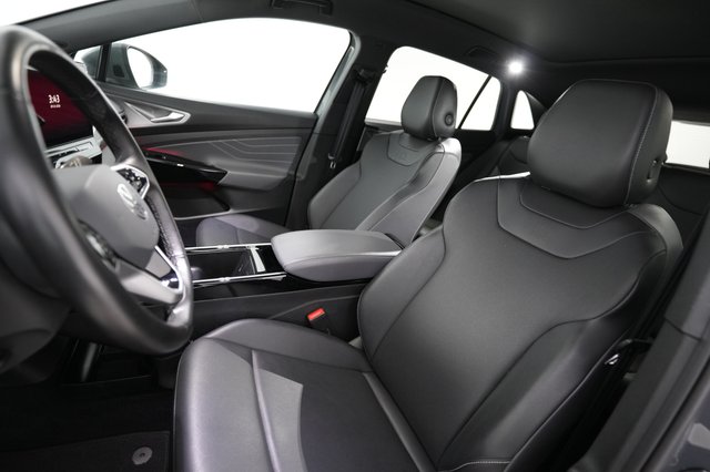 2023 Volkswagen ID.4 — photo 3 of 23