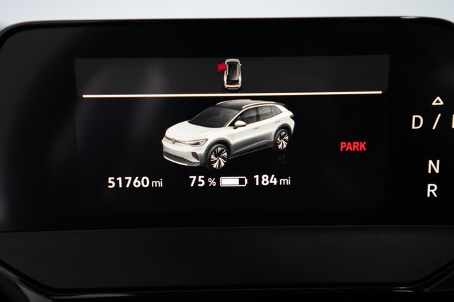 2023 Volkswagen ID.4 — photo 5 of 23