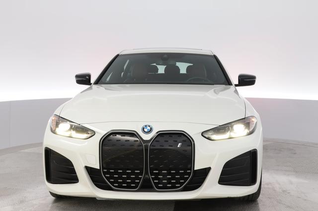 2023 BMW i4 — photo 9 of 25
