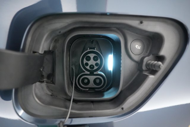 2023 Polestar 2 — photo 8 of 21
