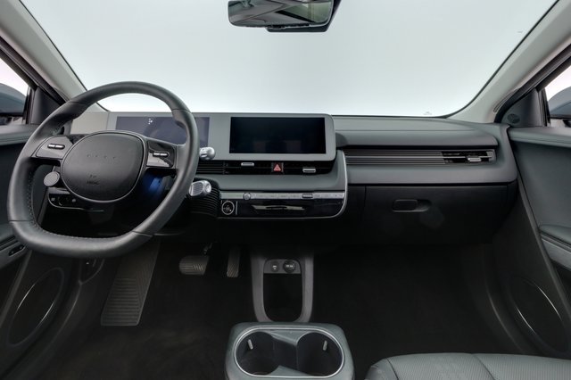 2024 Hyundai IONIQ 5 — photo 18 of 21