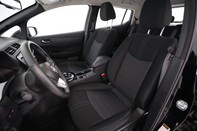 2024 Nissan LEAF — photo 3 of 20