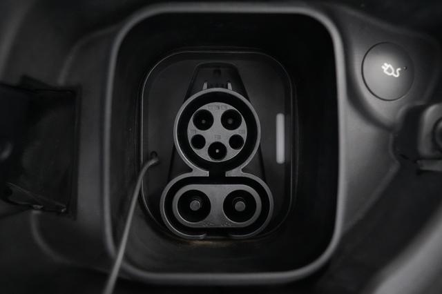2024 Polestar 2 — photo 8 of 21