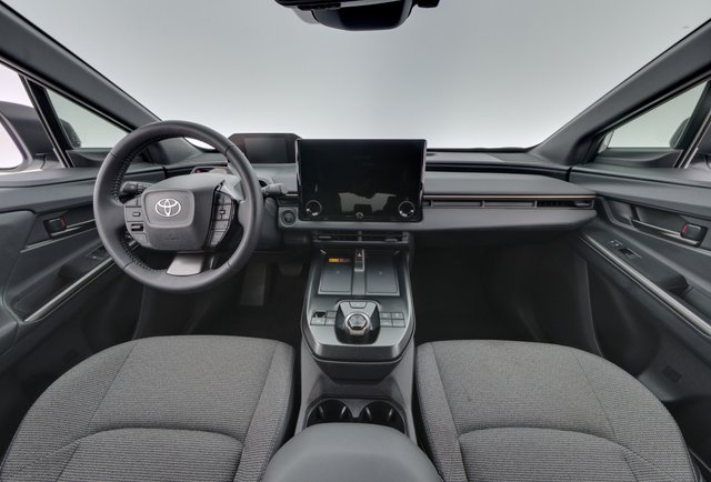 2026 Toyota bZ — photo 19 of 22
