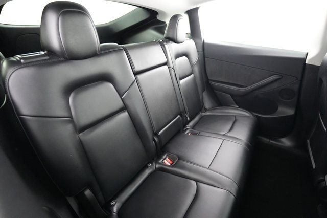 2022 Tesla Model Y — photo 4 of 21
