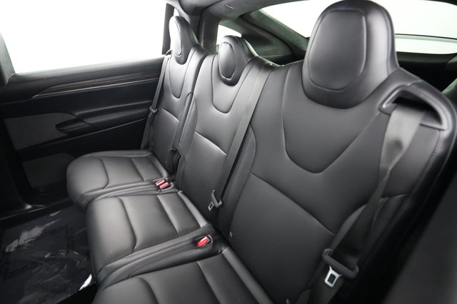 2023 Tesla Model X — photo 19 of 21