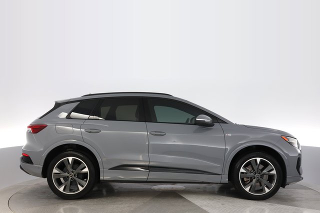 2023 Audi Q4 e-tron — photo 10 of 18