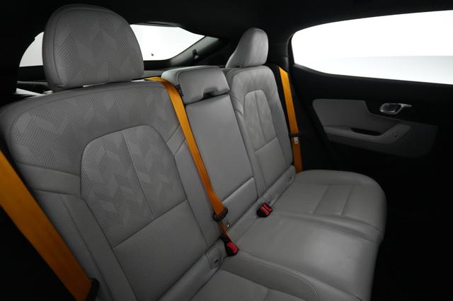 2023 Polestar 2 — photo 4 of 24