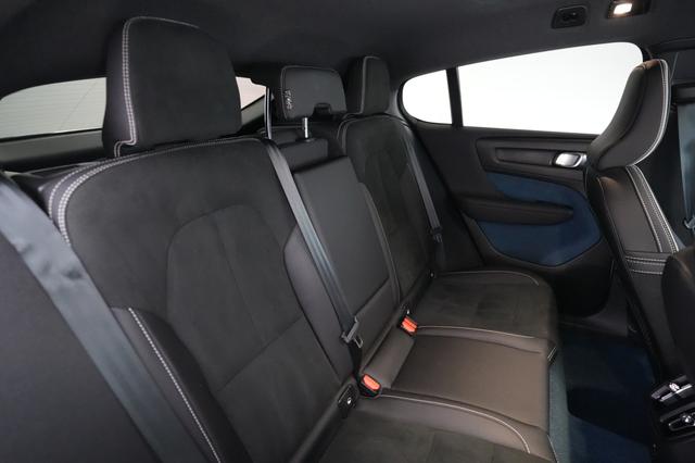 2023 Volvo C40 Recharge — photo 4 of 21
