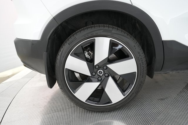 2023 Volvo C40 Recharge — photo 7 of 21