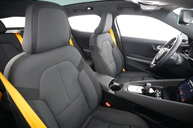2023 Polestar 2 — photo 18 of 24