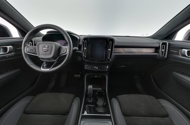 2023 Volvo C40 Recharge — photo 21 of 24