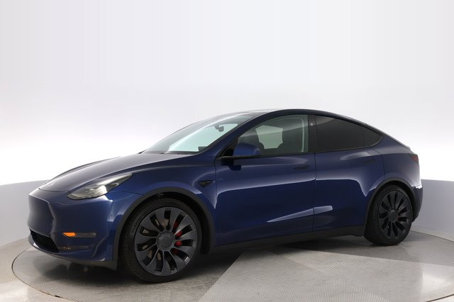 2024 Tesla Model Y — photo 14 of 24
