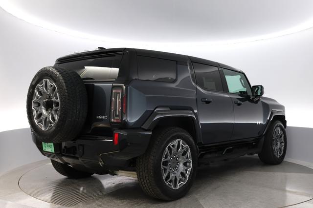2025 GMC Hummer EV SUV — photo 2 of 21
