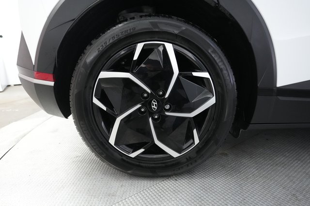 2024 Hyundai IONIQ 5 — photo 17 of 24