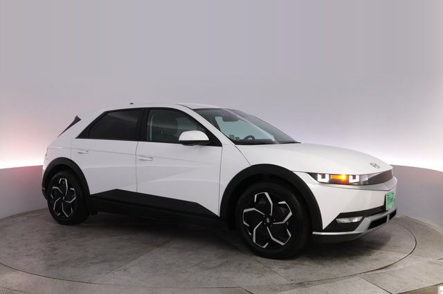 2024 Hyundai IONIQ 5 — photo 11 of 24