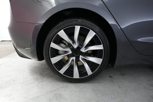 2024 Tesla Model 3 — photo 17 of 24