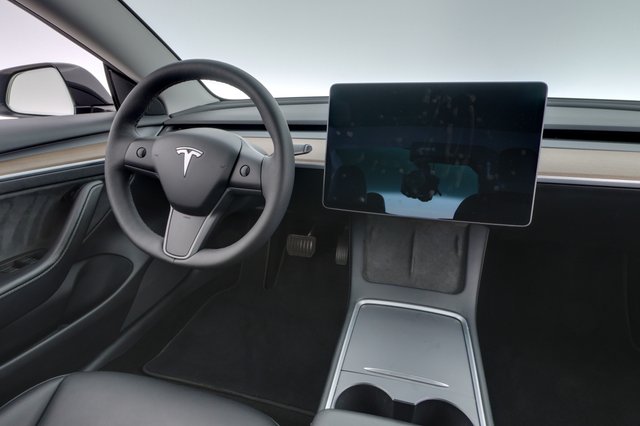 2021 Tesla Model 3 — photo 20 of 24