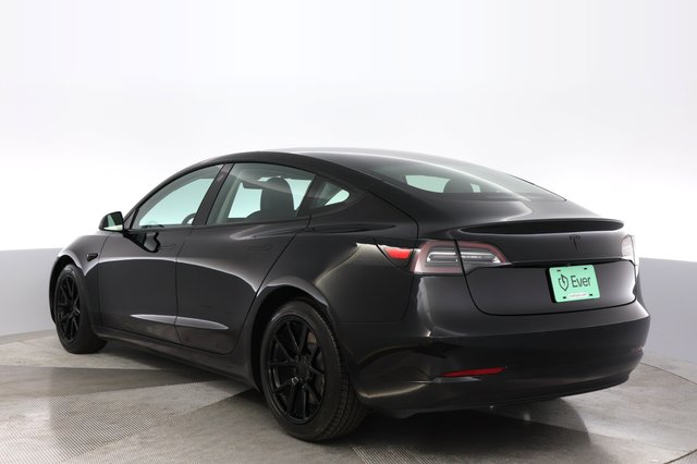2021 Tesla Model 3 — photo 13 of 24
