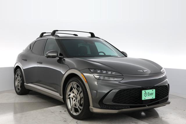 2023 Genesis GV60 — photo 9 of 22