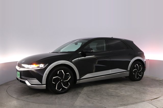 2024 Hyundai IONIQ 5 — photo 14 of 21