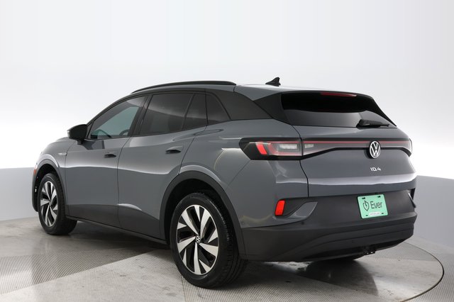 2023 Volkswagen ID.4 — photo 11 of 22
