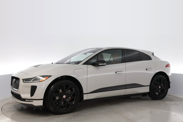 2023 Jaguar I-Pace — photo 14 of 25