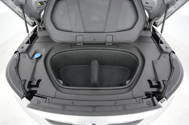2023 Volvo XC40 Recharge — photo 22 of 23