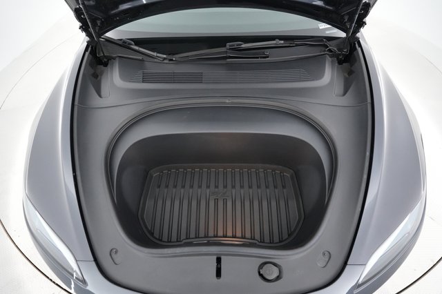 2024 Tesla Model 3 — photo 18 of 19